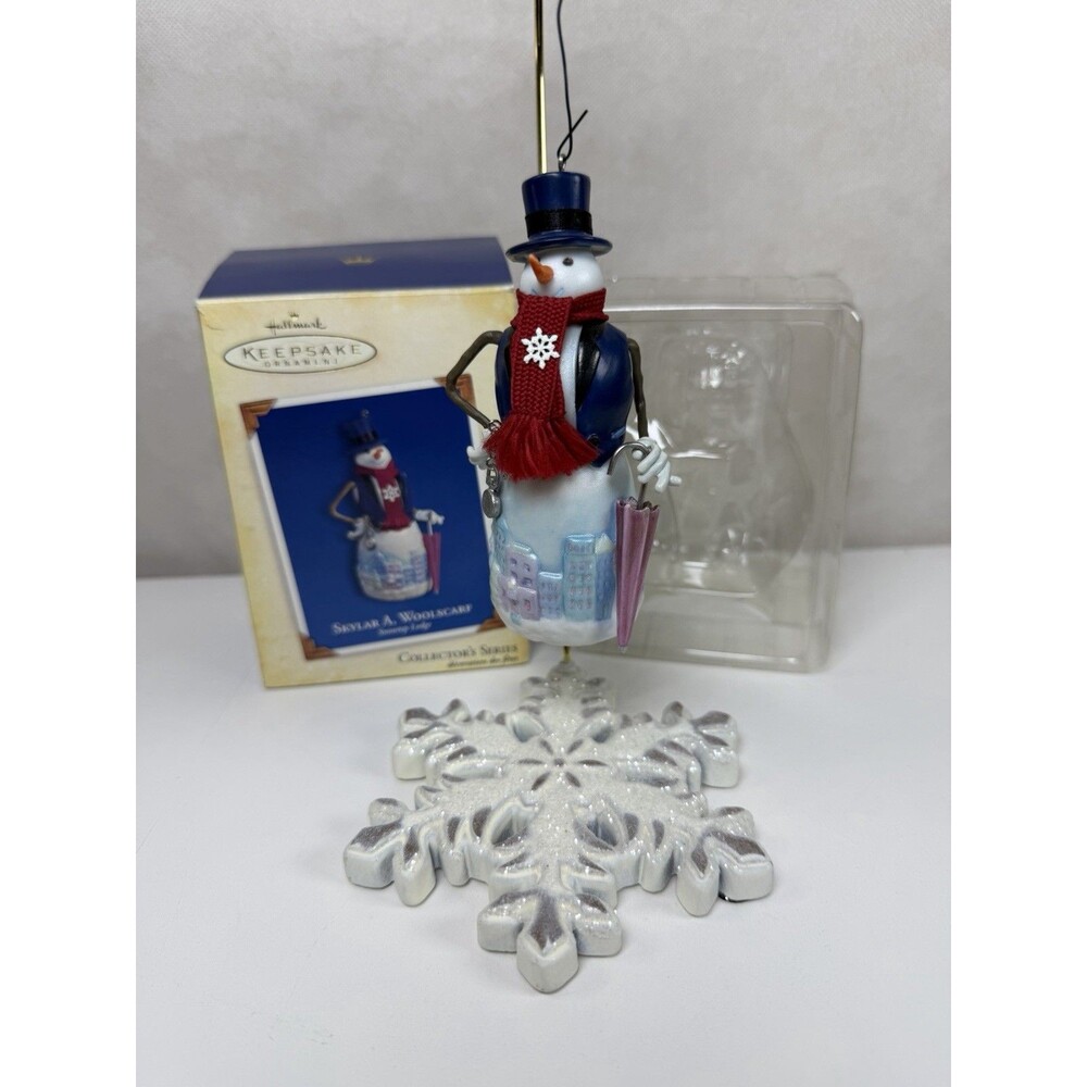 Hallmark 2005 Snowtop Lodge Skylar A Woolscarf Ornament 1st In Series Used